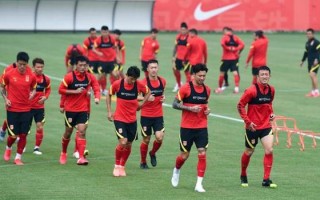 卡塔尔足球儿童可以踢吗，卡塔尔足球儿童可以踢吗现在