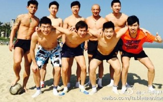 许昕会踢足球吗现在，许昕会踢足球吗现在怎么样